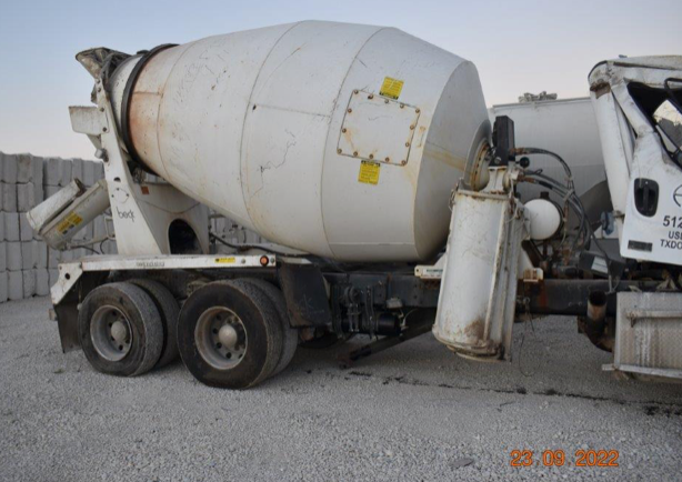 2018 FREIGHTLINER 114SD MIXER TRUCK