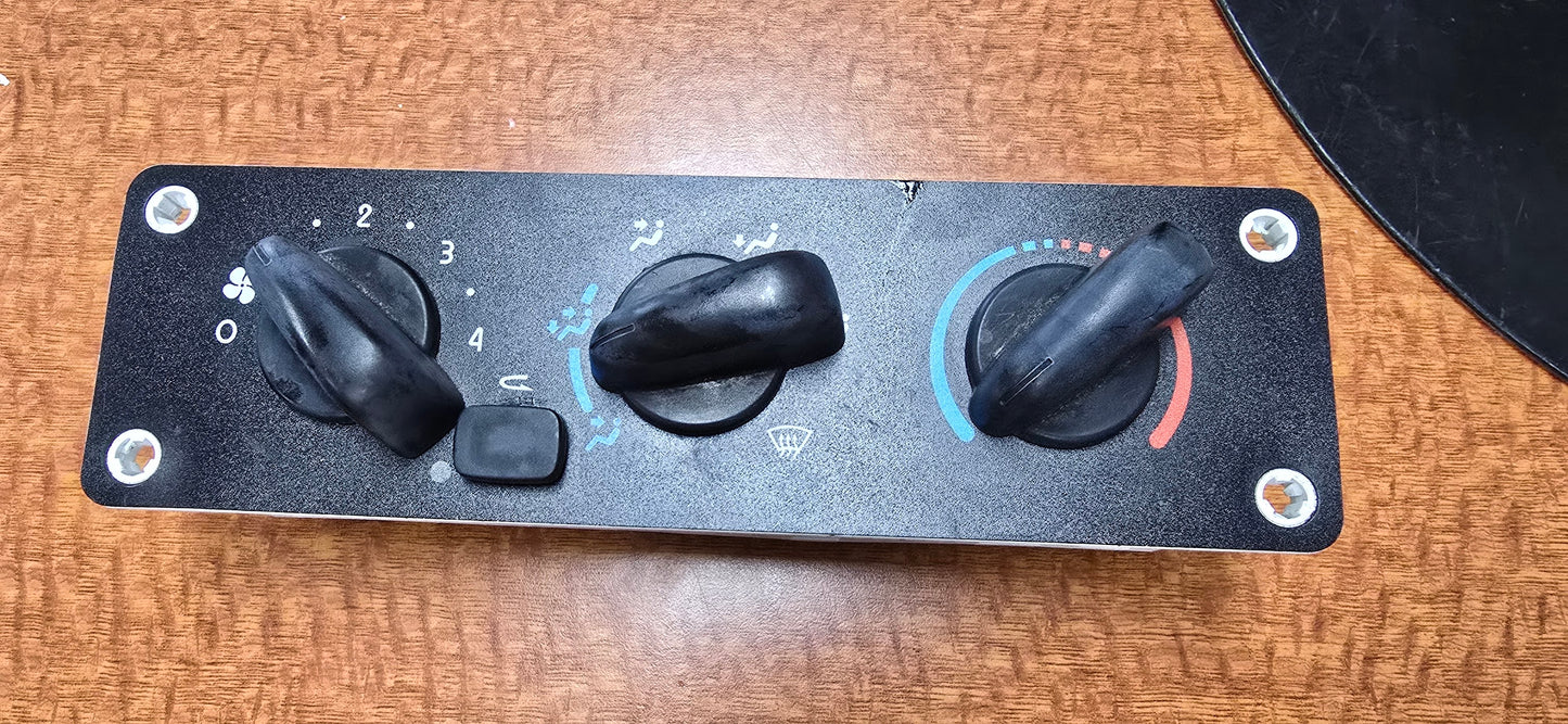 Freightliner Control Heater Climate Panel